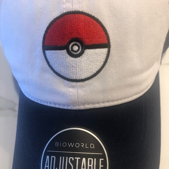 Pokémon Ball Hat - Picture 5 of 5